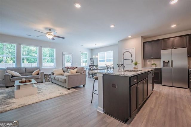 454 Burgundy Terrace SE, Atlanta, GA 30354