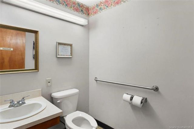 4150 Nelson Road 1, Lake Charles, LA 70605