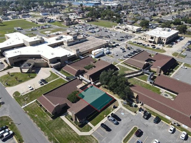 4150 Nelson Road 1, Lake Charles, LA 70605