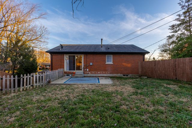 2059 Oleander Drive, Lexington, KY 40504