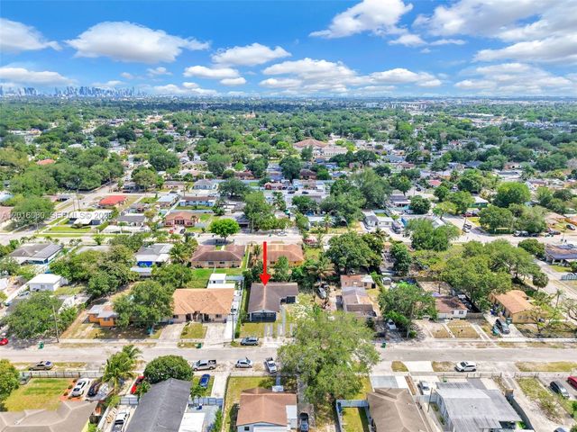 2352 NW 102nd St, Miami, FL 33147