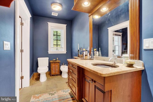 915 ARLINGTON ROAD, York, PA 17403