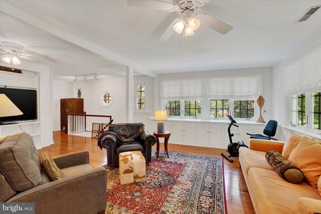 915 ARLINGTON ROAD, York, PA 17403