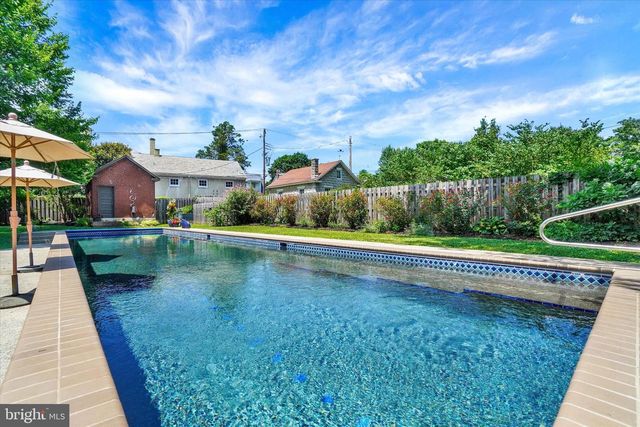 915 ARLINGTON ROAD, York, PA 17403