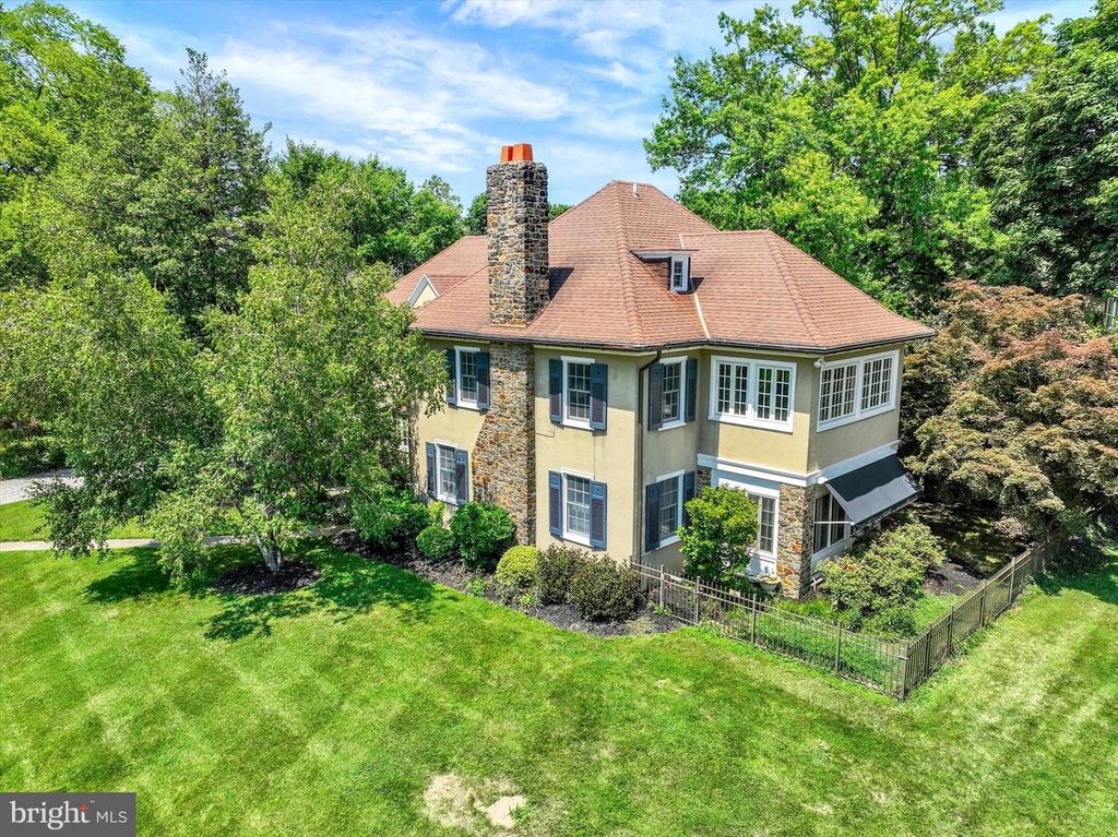 915 ARLINGTON ROAD, York, PA 17403