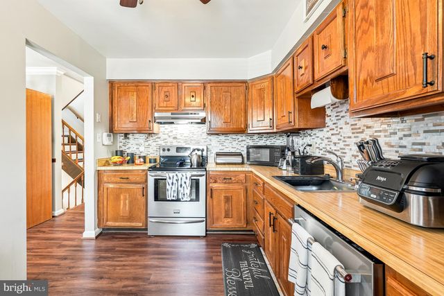5935 SURRATTS VILLAGE DR, Clinton, MD 20735