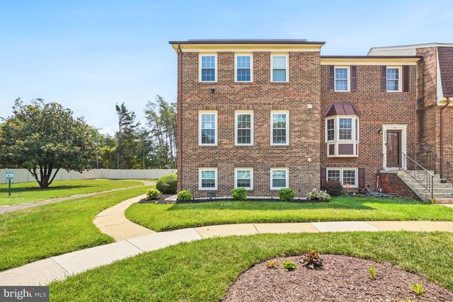 5935 SURRATTS VILLAGE DR, Clinton, MD 20735