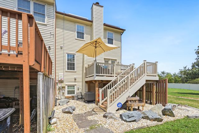 5935 SURRATTS VILLAGE DR, Clinton, MD 20735