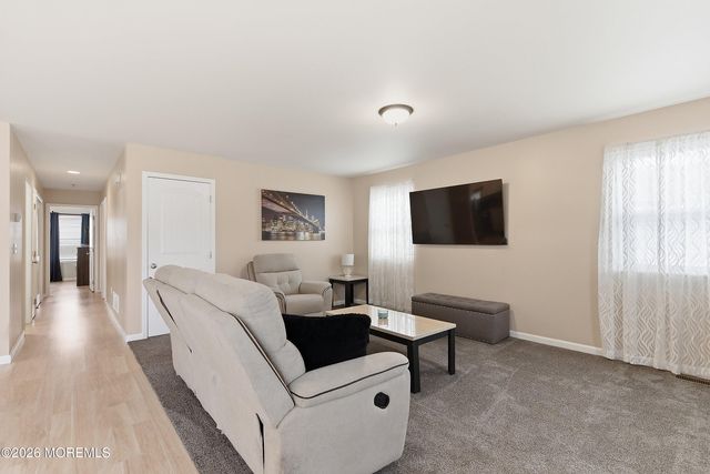 636 Chelsea Street, Forked River, NJ 08731