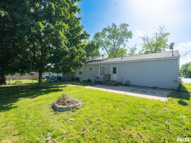 5524 N ARROW Drive, Peoria, IL 61614