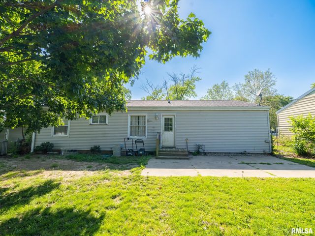 5524 N ARROW Drive, Peoria, IL 61614