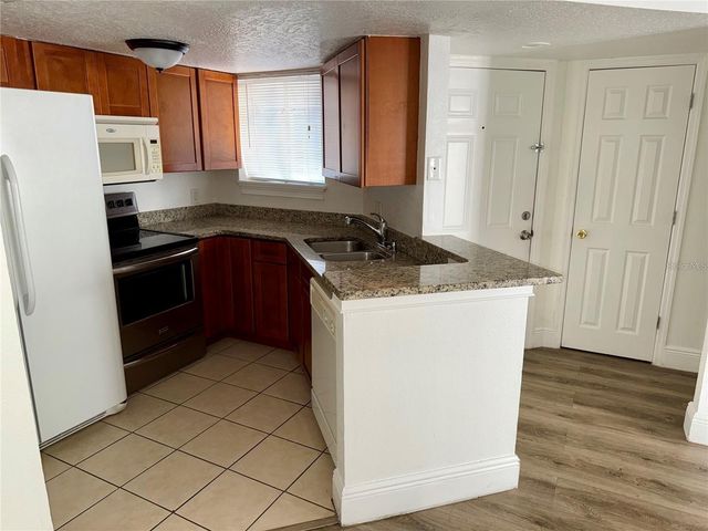 1964 LAKE ATRIUMS CIRCLE 171, Orlando, FL 32839