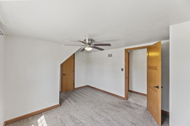 1524 Grange AVENUE, Milwaukee, WI 53221