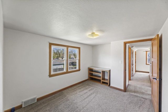 1524 Grange AVENUE, Milwaukee, WI 53221