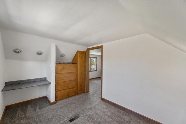 1524 Grange AVENUE, Milwaukee, WI 53221