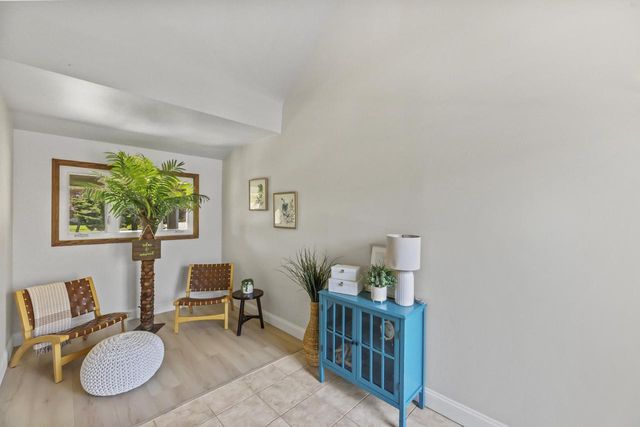 1524 Grange AVENUE, Milwaukee, WI 53221