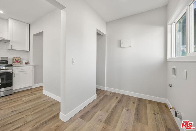 5465 S Victoria Avenue, Los Angeles, CA 90043