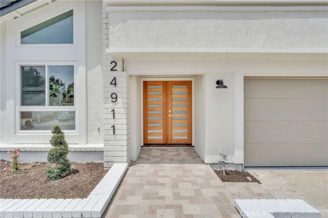 24911 Via Florecer, Mission Viejo, CA 92692