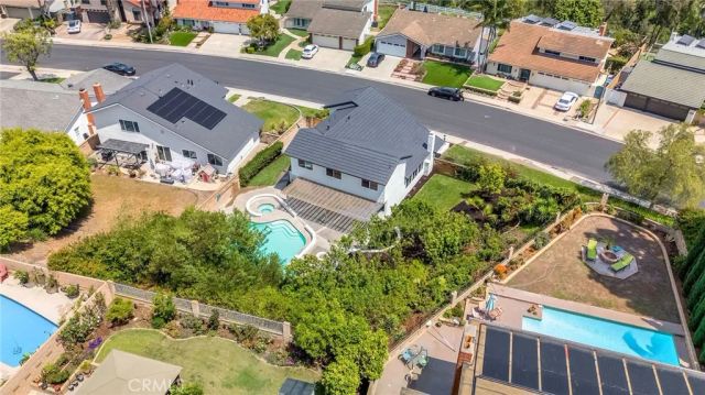 24911 Via Florecer, Mission Viejo, CA 92692