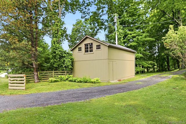 91 Slate Quarry Road, Rhinebeck, NY 12572