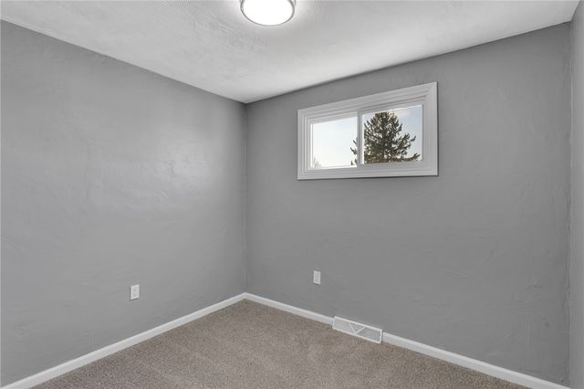 667 Memorial Dr, Plum Boro, PA 15068