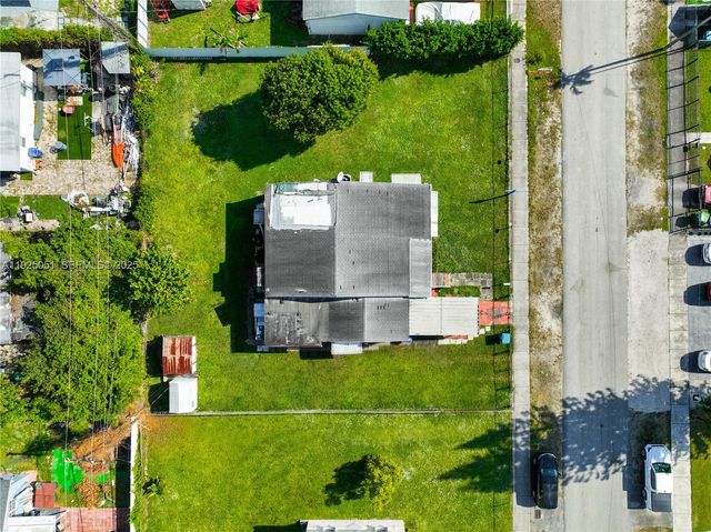 761 NW 74th St, Miami, FL 33150