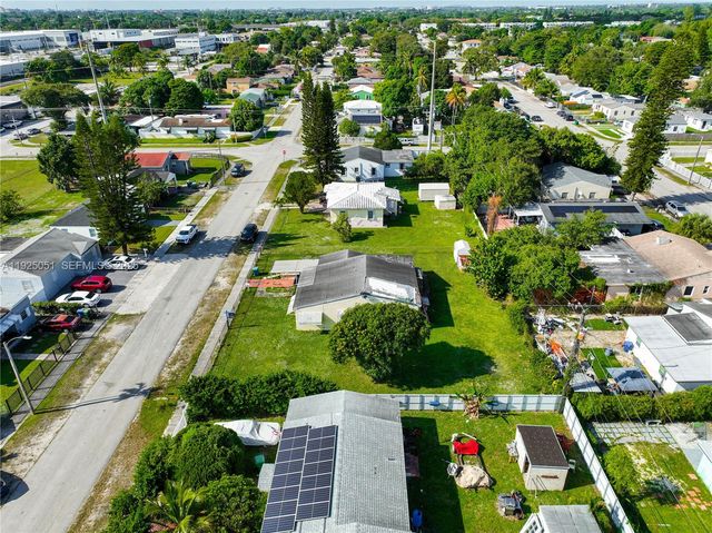 761 NW 74th St, Miami, FL 33150