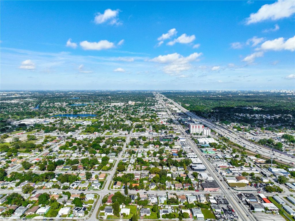 Image 14 of property listing at 761 NW 74th St, Miami, FL 33150