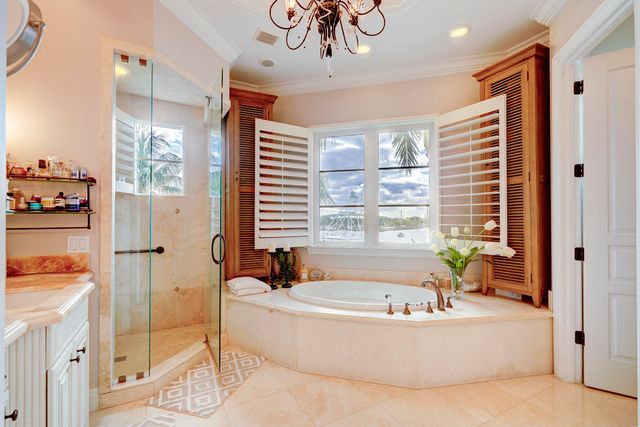 2775 Lake Drive, Singer Island, FL 33404