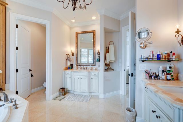 2775 Lake Drive, Singer Island, FL 33404