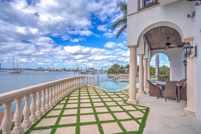 2775 Lake Drive, Singer Island, FL 33404