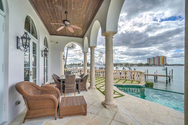 2775 Lake Drive, Singer Island, FL 33404