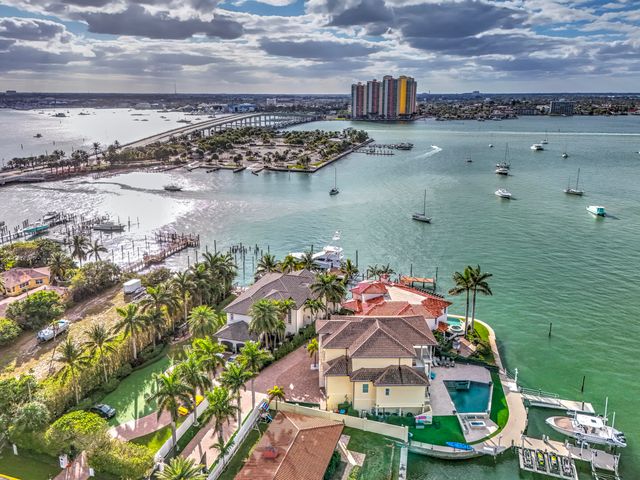 2775 Lake Drive, Singer Island, FL 33404