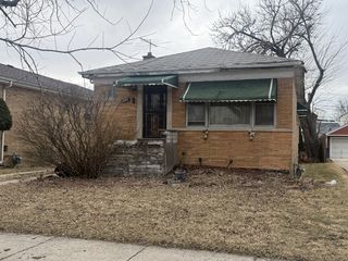 1926 S 24th Avenue, Maywood, IL 60153