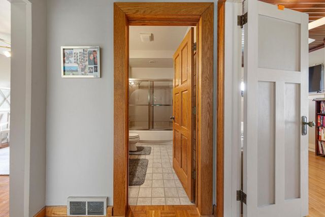 640 4th Avenue SW, Faribault, MN 55021