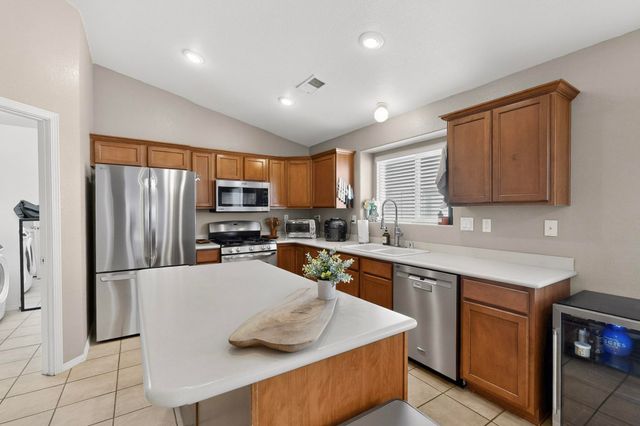 10434 Cantacielo Drive NW, Albuquerque, NM 87114