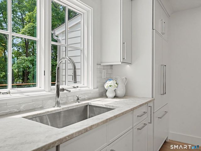 16 Grace Street, New Canaan, CT 06840