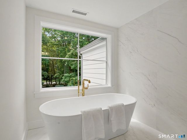 16 Grace Street, New Canaan, CT 06840