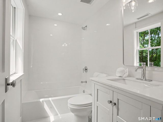 16 Grace Street, New Canaan, CT 06840