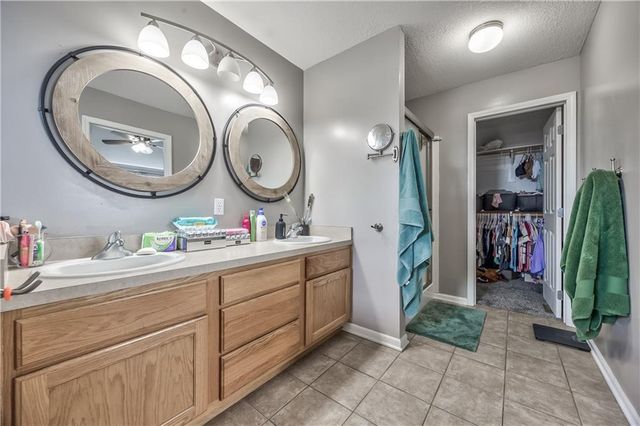 2090 N 900th Road, Eudora, KS 66025