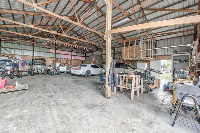 2090 N 900th Road, Eudora, KS 66025