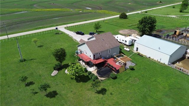 2090 N 900th Road, Eudora, KS 66025