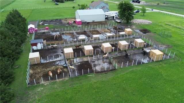 2090 N 900th Road, Eudora, KS 66025