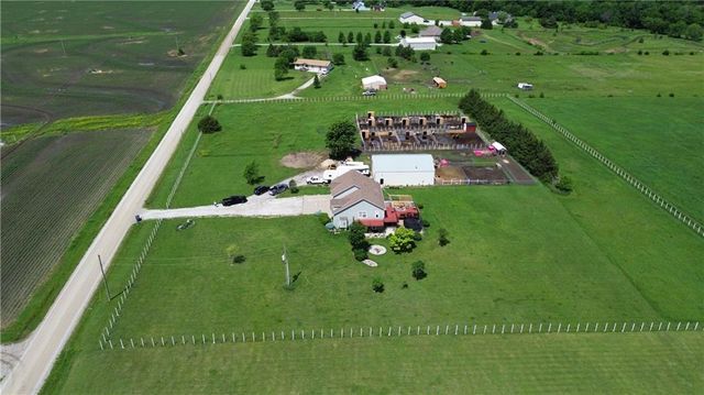 2090 N 900th Road, Eudora, KS 66025