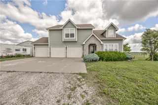 2090 N 900th Road, Eudora, KS 66025