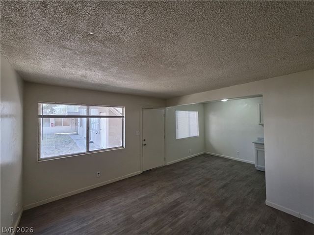 304 Orland Street 39, Las Vegas, NV 89107