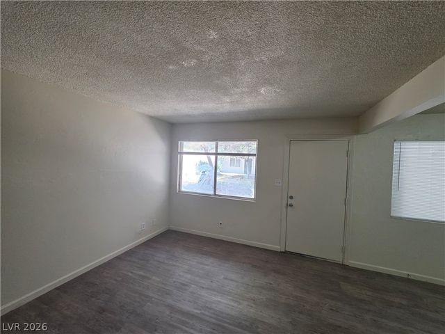 304 Orland Street 39, Las Vegas, NV 89107