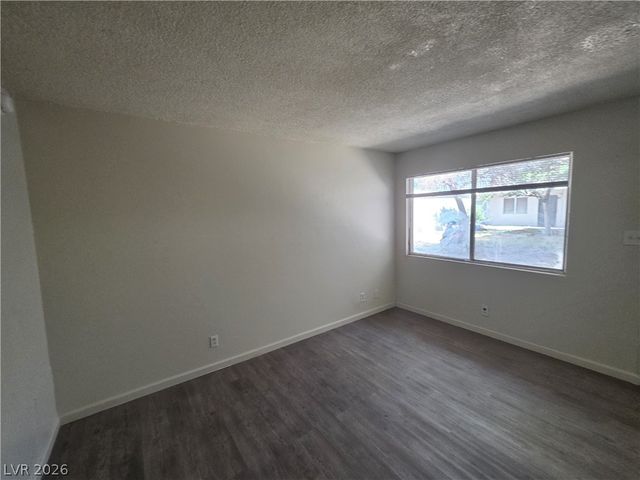 304 Orland Street 39, Las Vegas, NV 89107