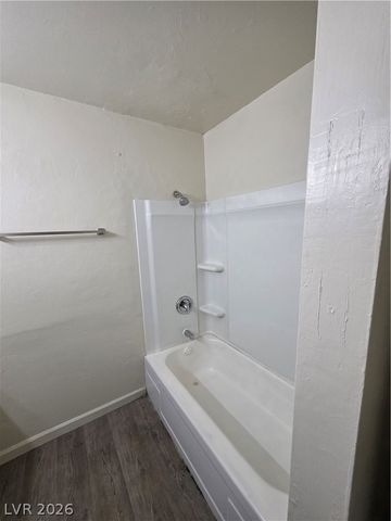 304 Orland Street 39, Las Vegas, NV 89107