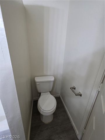 304 Orland Street 39, Las Vegas, NV 89107